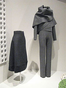 【 31 】 Yeohlee Teng デザインのパンツ、スカートとジャケット